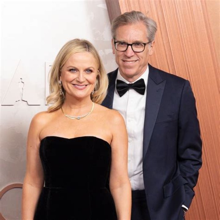 Amy Poehler Husband: A Comprehensive Look at Her Love Life and Family