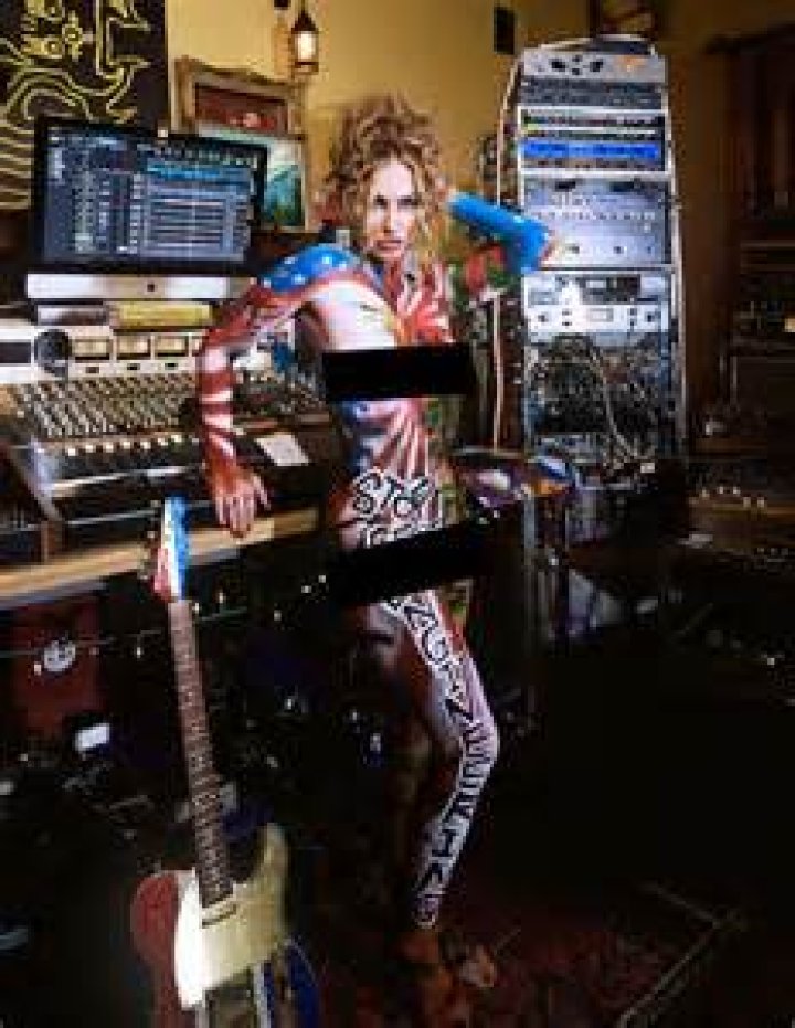 Drea De Matteo NSFW: Exploring the Controversial Side of a Talented Actress